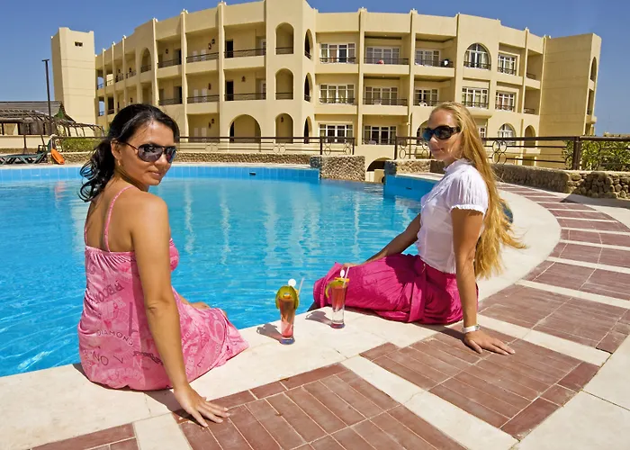 Sunny Days Mirette Family Resort 3*